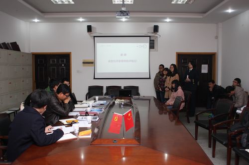 色漫网
开展&ldquo;创青春&rdquo;大学生创业大赛院内模拟答辩1.jpg